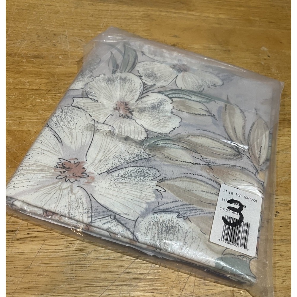 Vtg Floral Home Curtain Co. Straight Valance 90x14"‎ Pastels 80s Purple White